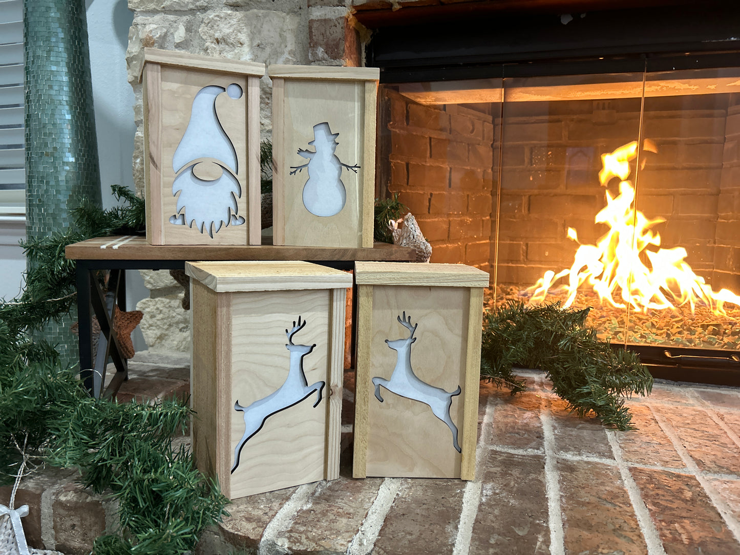Cedar Christmas Lanterns with Changeable Faces