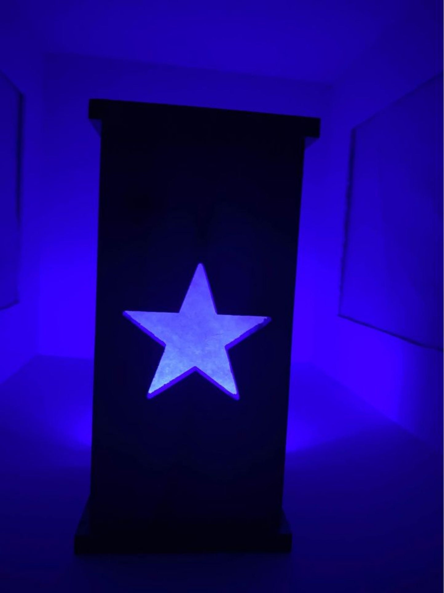 Cedar Dallas Lantern with LED